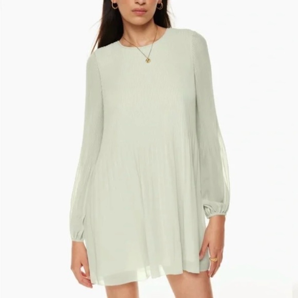 Aritzia Wilfred Daydreamer Mini Dress Rainwash Green Pleated Chiffon Sz XS